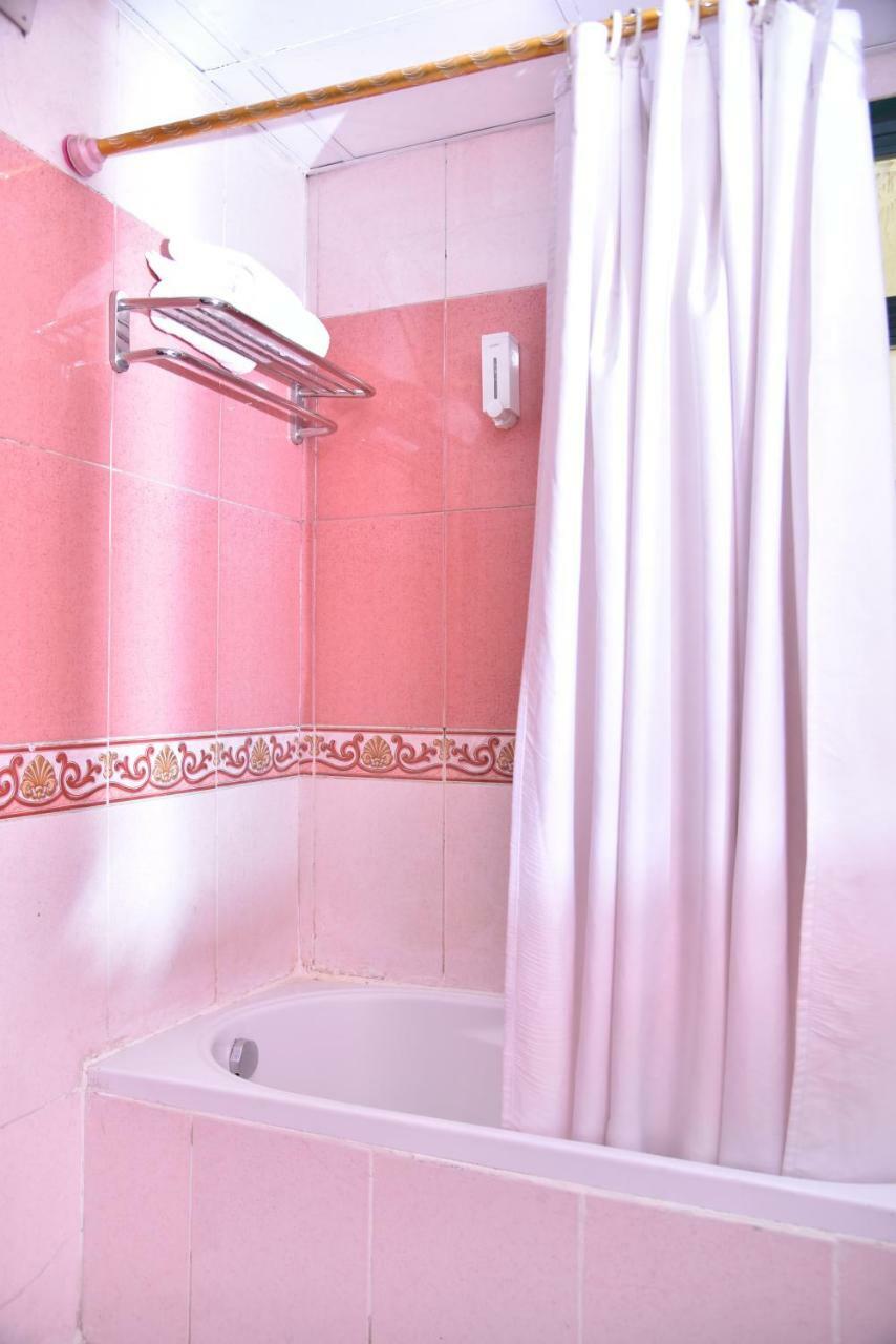 Royal Pyramids Hotel Cairo Ngoại thất bức ảnh