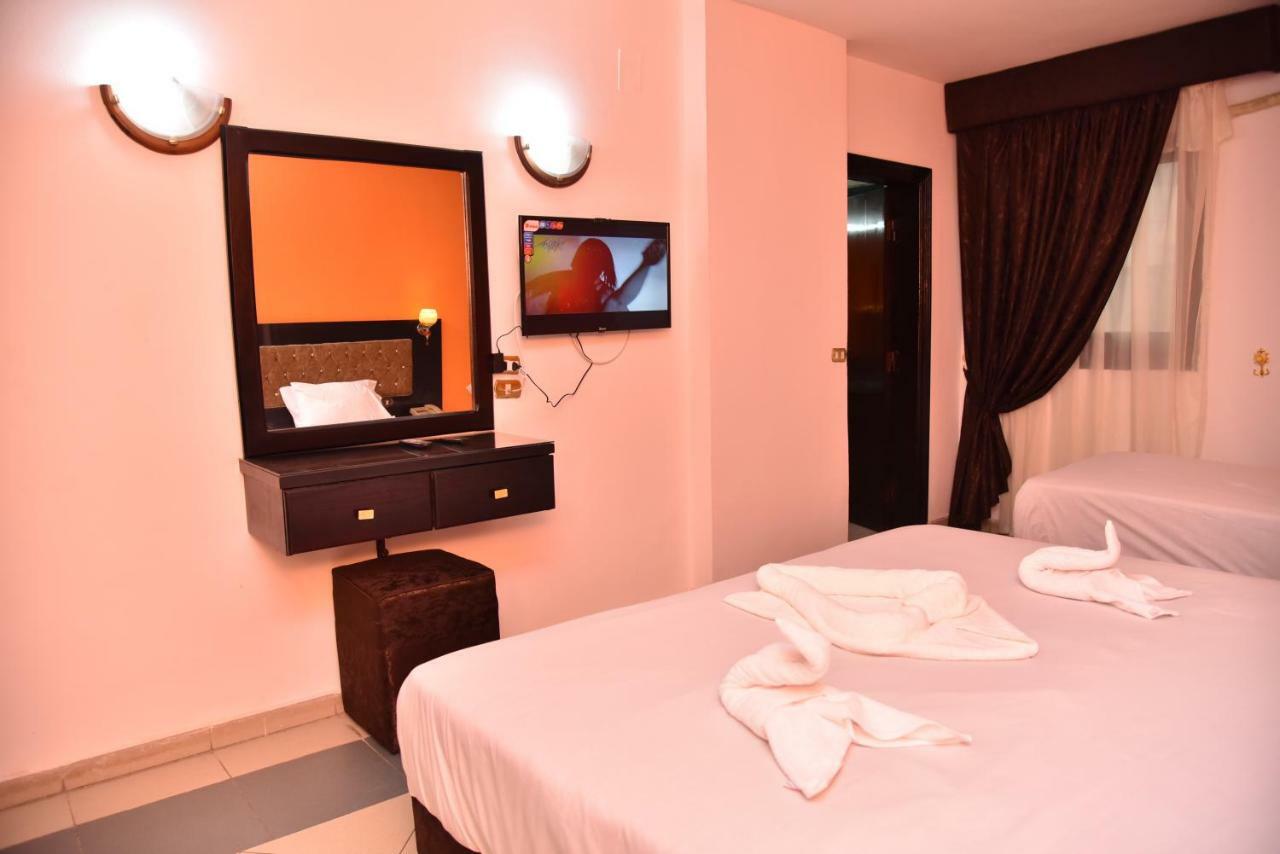 Royal Pyramids Hotel Cairo Ngoại thất bức ảnh