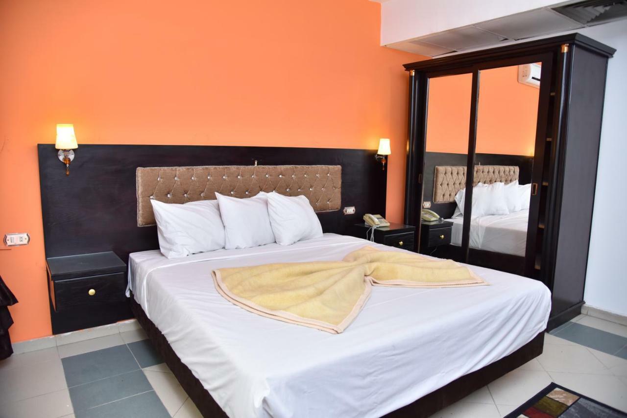 Royal Pyramids Hotel Cairo Ngoại thất bức ảnh